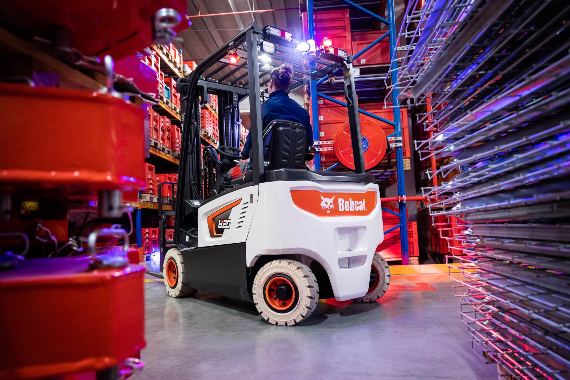 B20X-7 Plus Bobcat application (high res) (30)